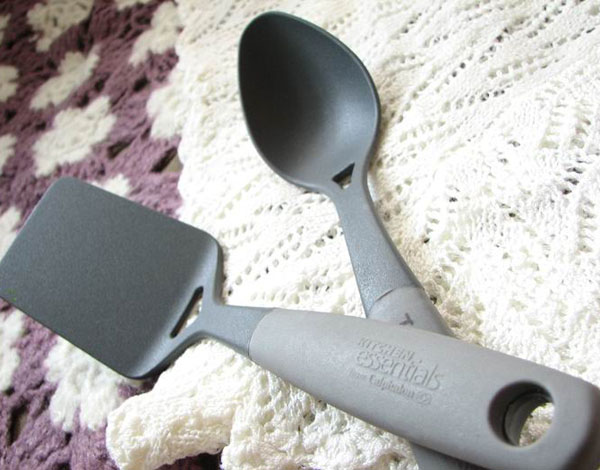 從環(huán)保角度來說tpe和pp材質哪個安全 哪個做嬰兒勺更好